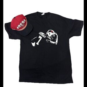 49ers hat and kapernick black t shirt